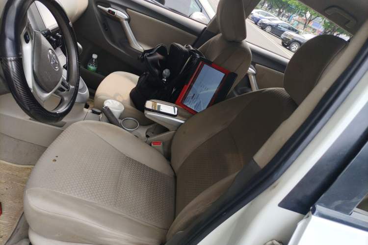 Used Toyota Verso 2014 Starlight 180E CVT Elite Edition