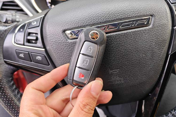 Used Venucia T90 2017 2.0L CVT Smart Edition
