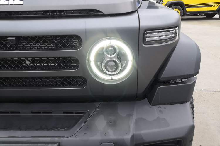 Used 212 T01 2024 2.0T Mechanic