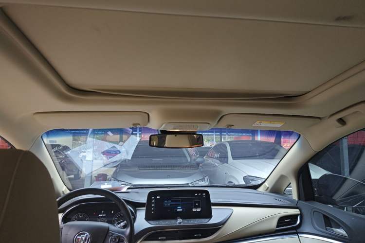 Used Buick GL8 2023 Facelifted Land Cruiser Executive Luxury Version
