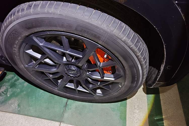 Used Zeekr 9X 2025 Hyper Edition Right Front Wheel Hub