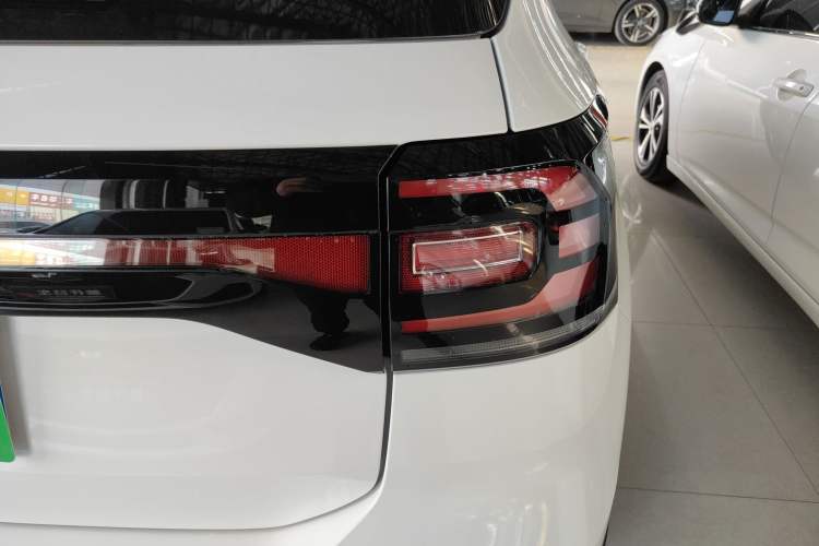 Used Volkswagen Tacqua 2021 1.5L Automatic Yue Zhi Lian Edition Right Rear Taillight