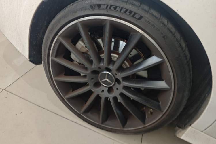 Used Mercedes-Benz A-AMG 2019 AMG A 35 L 4MATIC
