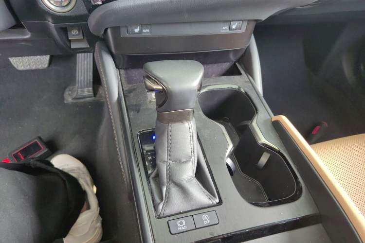 Used Lexus ES 2022 200 Excellence Edition
