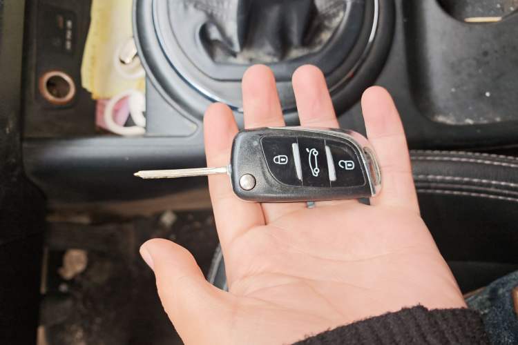 Used Kia Sportage R 2012 2.0L Manual Two-Wheel Drive GLS
