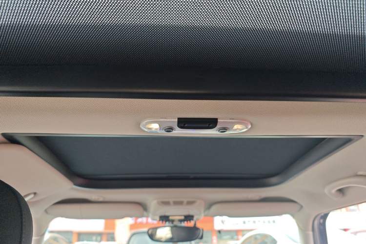 Used MINI 2015 1.5T COOPER Fun Five-Door Edition Headliner