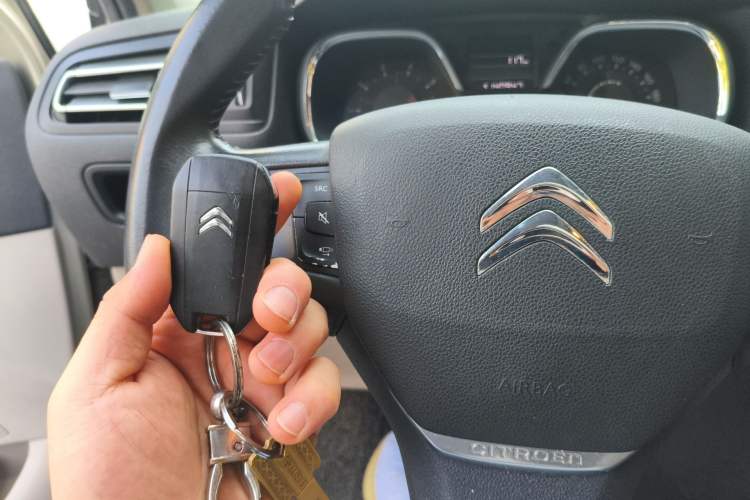 Used Citroen C4 Sega 2016 1.6L Automatic Luxury Model
