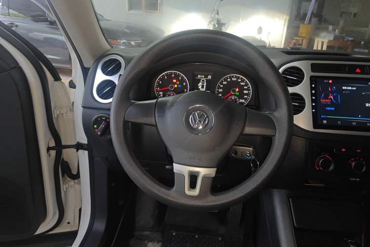 Used Volkswagen Tiguan 2016 280TSI Automatic Two-Wheel-Drive Silk Road Style Edition