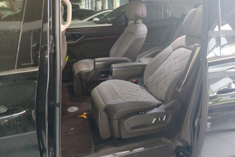 Used Volkswagen Viloran 2023 Facelift 380TSI Flagship Edition
