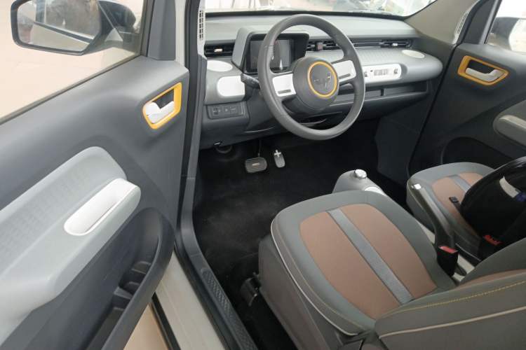 Used Wuling Hongguang MINIEV 2022 GAMEBOY 300km Play Edition Lithium Iron Phosphate Driver Seat