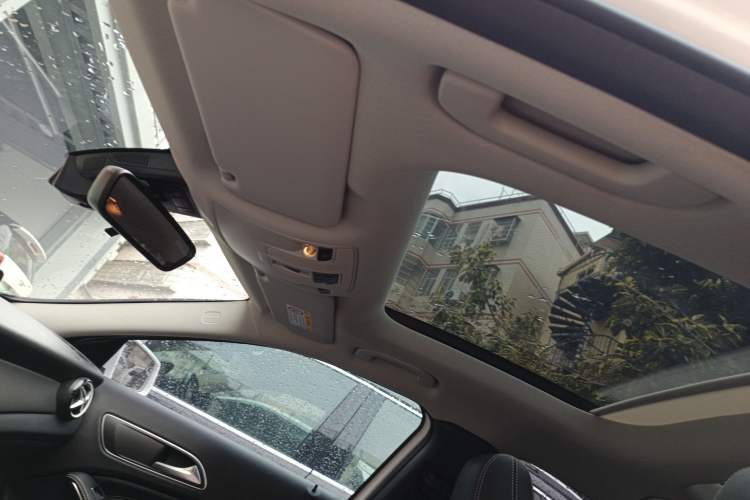 Used Mercedes-Benz GLA 2019 GLA 200 Dynamic Edition Headliner