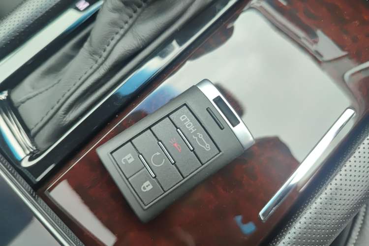 Used Cadillac XTS 2014 28T Luxury Model
