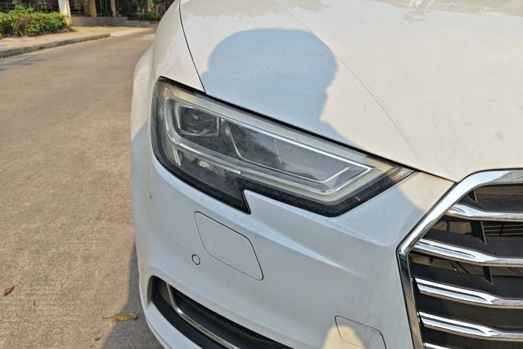 Used Audi A3 2017 Limousine 35 TFSI Style Edition Right Front Headlight