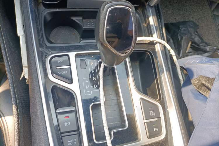 Used Geely Auto Emgrand GT 2015 2.4L Comfort Model
