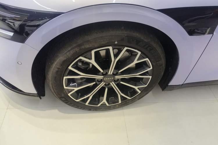 Used Zeekr 007 2025 Four-Wheel Drive Intelligent Driving Version 75 kWh
