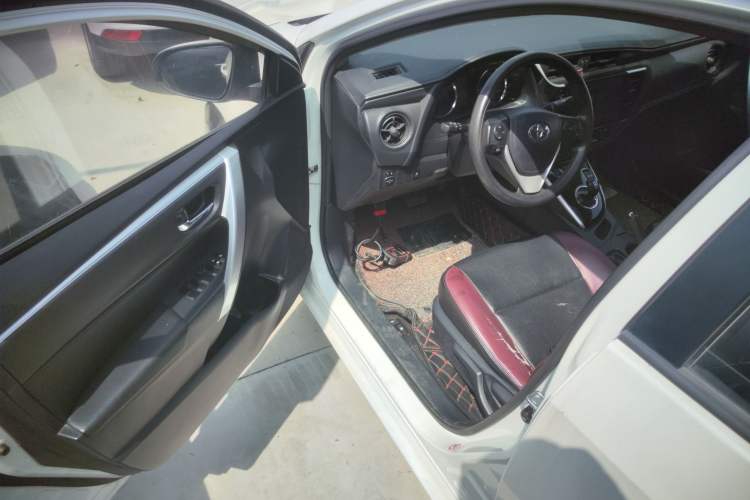 Used Toyota Levin 2017 Revised Dual-Engine 1.8H GS E-CVT Elite Sunroof Version China V Standard