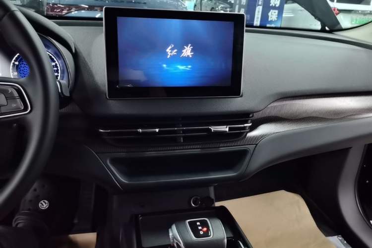 Used Hongqi E-QM5 2022 431 km Charge & Enjoy Edition Audio And AC Panel
