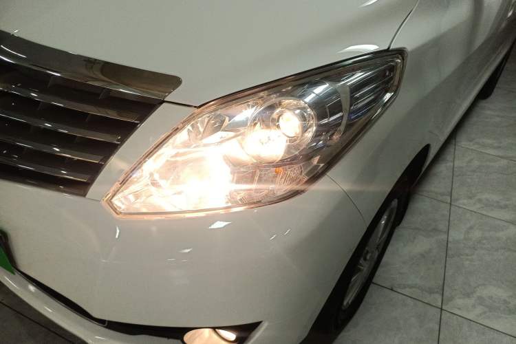 Used FORTHING Lingzhi PLUS 2021 2.0L Manual Luxury 7-Seater