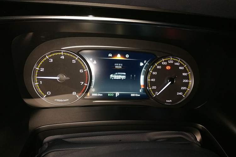 Used GAC Trumpchi M8 2023 Lingxiu Series 390T Deluxe Edition Instrument Cluster