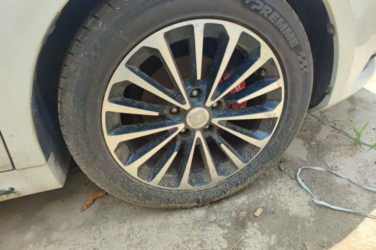 Used Zotye Z560 2017 1.5T CVT Luxury Model
