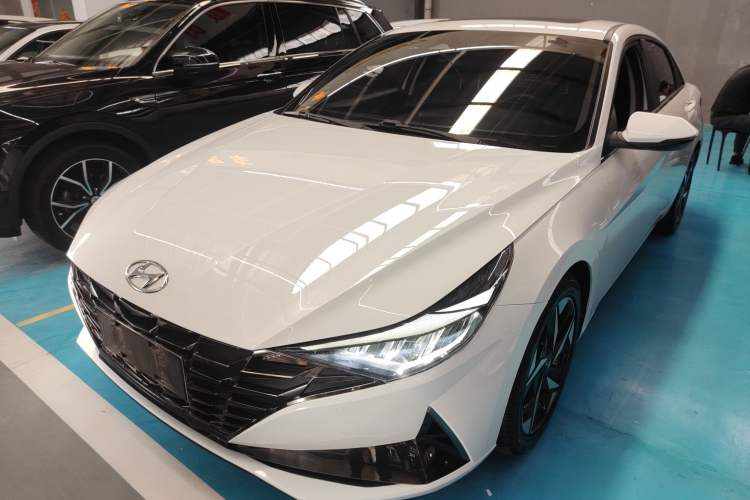 Used Hyundai Elantra 2022 1.5L CVT LUX Prestige Edition