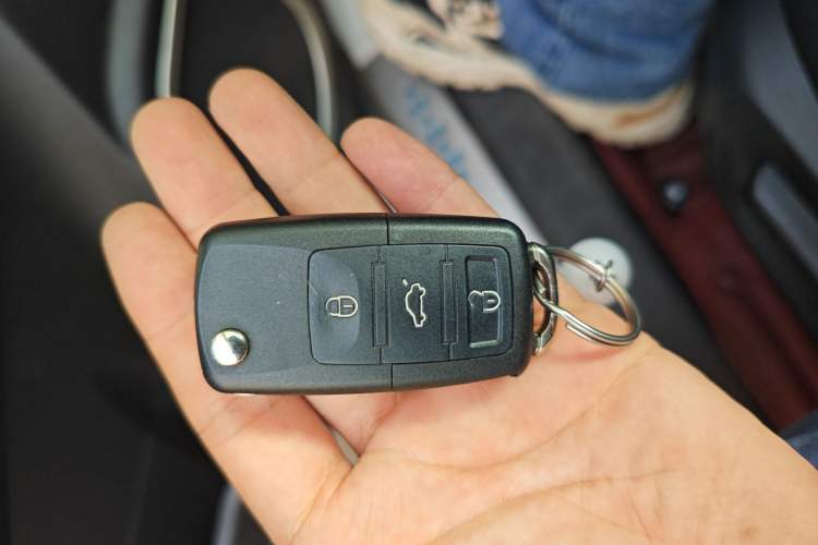 Used CHANGAN CS35 2014 1.6L Automatic Luxury Model China IV Standard Vehicle Key