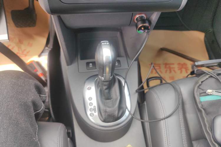 Used Volkswagen Touran 2015 1.4T DSG Comfort Edition 5 Seats Gear Lever