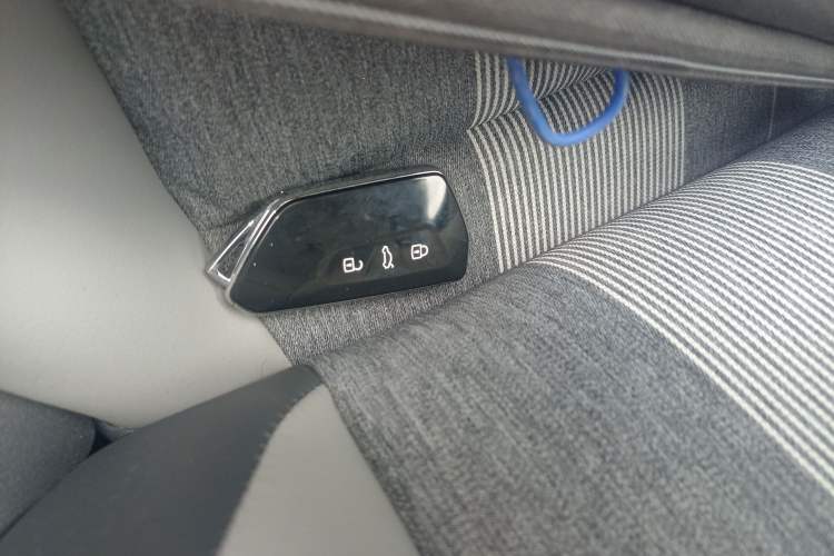 Used Volkswagen ID.4 CROZZ 2025 Pure Edition
