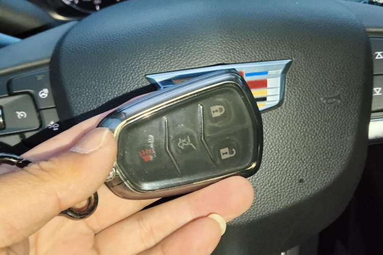 Used Cadillac XT4 2022 28T Two-Wheel-Drive Luxury Version Vehicle Key