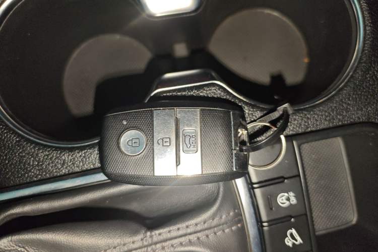 Used Kia KX5 2016 1.6T Automatic Two-Wheel Drive DLX
