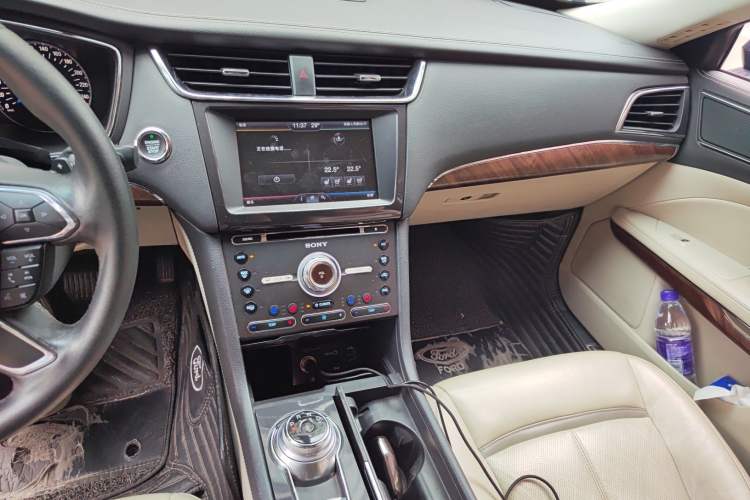 Used Ford Taurus 2015 EcoBoost 325 V6 Flagship Model Audio And AC Panel