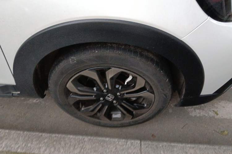 Used Honda LIFE 2021 1.5L CVT CRO-S Fun Edition Right Front Wheel Hub