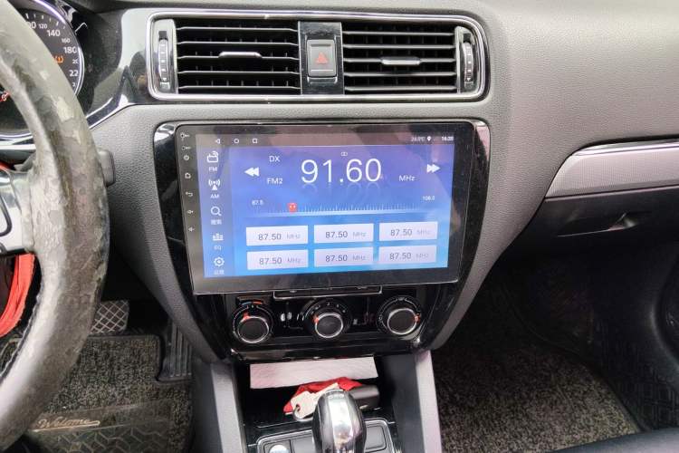 Used Volkswagen Sagitar 2018 280TSI DSG Comfort Model Audio And AC Panel