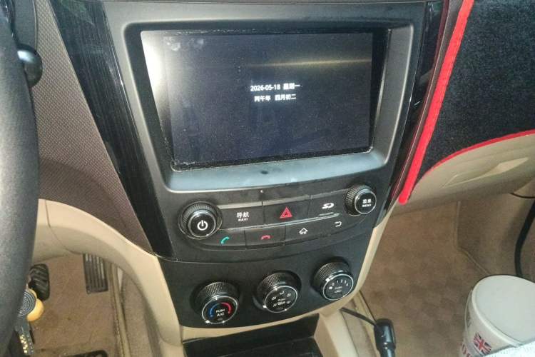 Used Wuling Hongguang 2016 1.5L S1 Deluxe Model China V-standard

