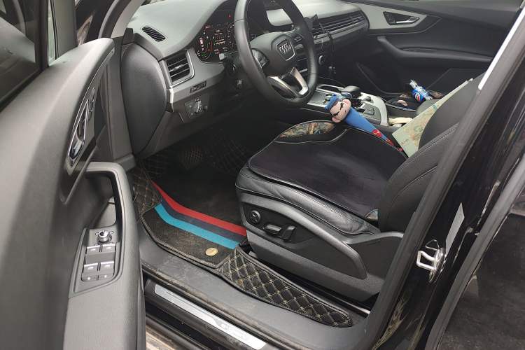 Used Audi Q7 New Energy 2019 55 e-tron Driver Seat