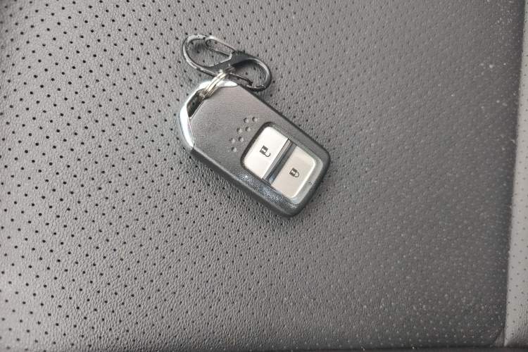 Used Honda Fit 2022 1.5L CVT Trendy Sunroof Edition Vehicle Key