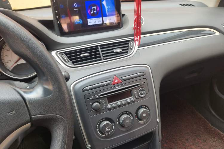Used Peugeot 308 2013 1.6L Automatic YouShang Model Audio And AC Panel