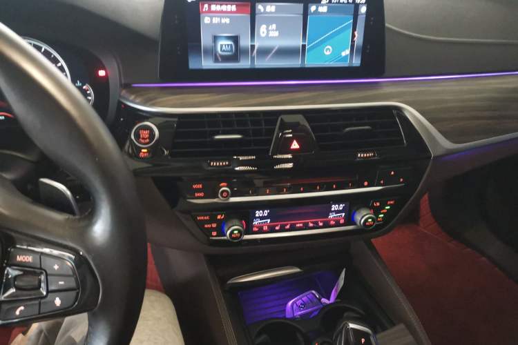 Used BMW 5 Series 2018 530Li Luxury Edition Premium Package Audio And AC Panel