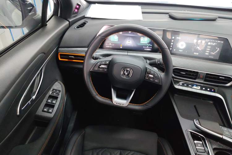 Used Changan UNI-T 2022 1.5T Prestige Version