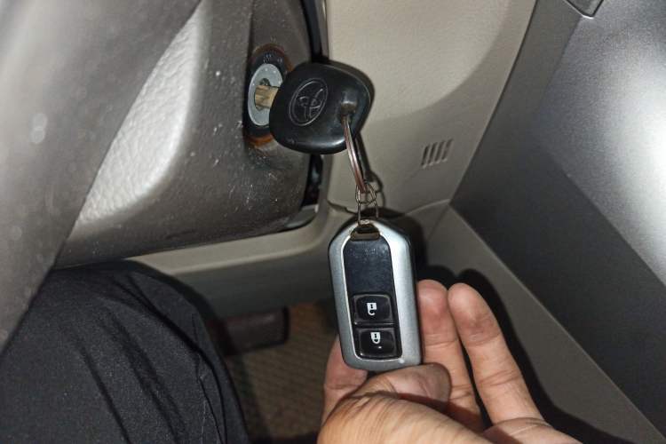 Used Toyota Verso 2014 Starlight 180E CVT Elite Edition