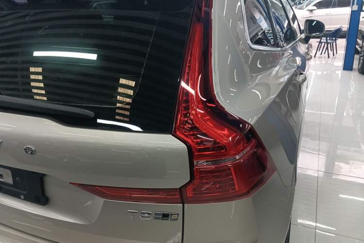 Used Volvo XC60 2021 T5 4x4 Smart Luxury Edition Right Rear Taillight