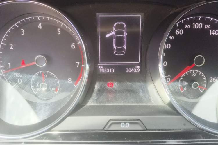 Used Volkswagen Lamando 2018 280TSI DSG Comfort Edition Odometer Close Up