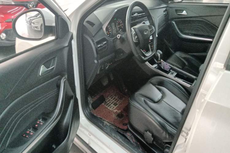 Used Chery Tiggo 3X 2021 Facelift PLUS 1.5L CVT Zhenxing Pine Nut Edition Driver Seat