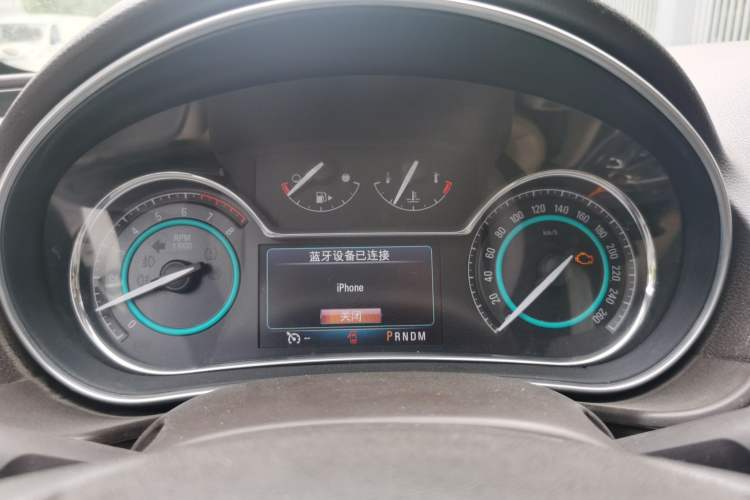 Used Buick Regal 2015 2.0L Elite Fashion Edition Instrument Cluster