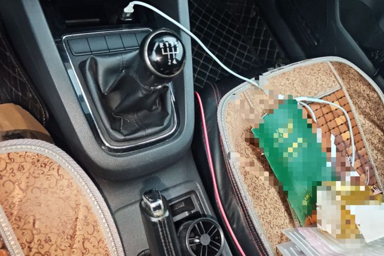 Used Volkswagen Sagitar 2015 1.6L Manual Comfort Model Gear Lever