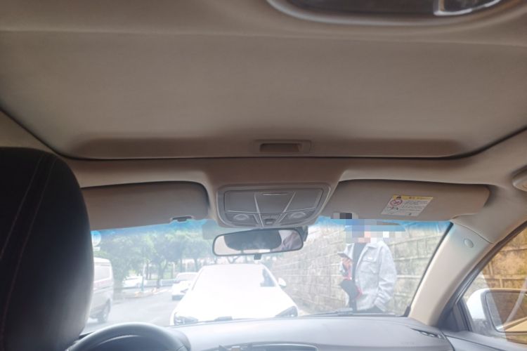 Used Geely Auto Emgrand 2017 Sedan Million Edition 1.5L Manual - Upward Version Headliner
