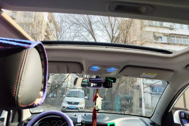 Used CHANGAN CS35 2016 1.6L Automatic Luxury Model China V Standard
