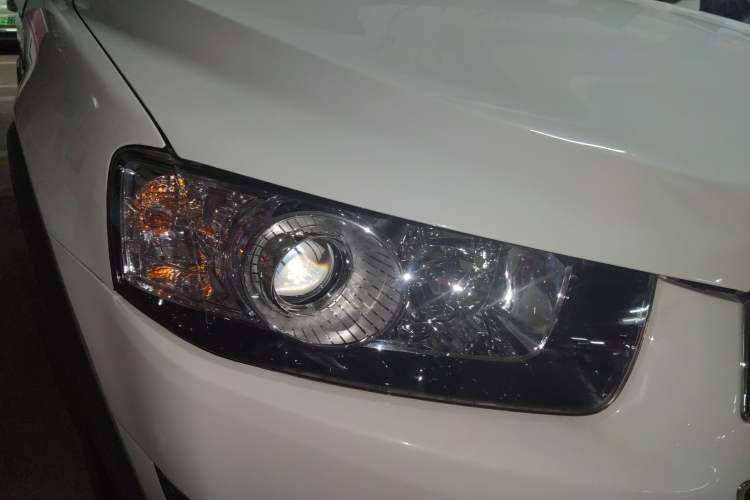 Used Chevrolet Captiva 2015 2.4L 4x4 Flagship Edition 7-Seater