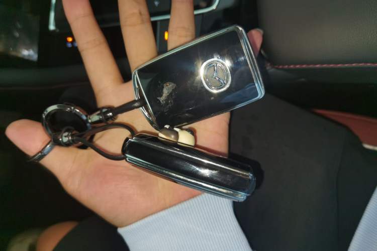 Used Mazda Mazda 3 Axela 2022 2.0L Automatic ZhiZun Obsidian Edition
