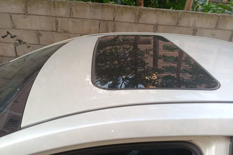 Used Toyota Levin 2014 1.8V CVT Luxury Edition Roof